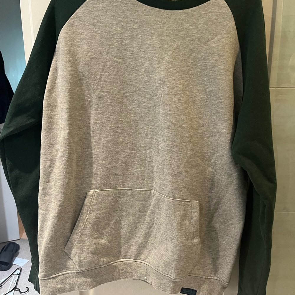 Pull&Bear Gray and Dark Green Crewneck Sweater